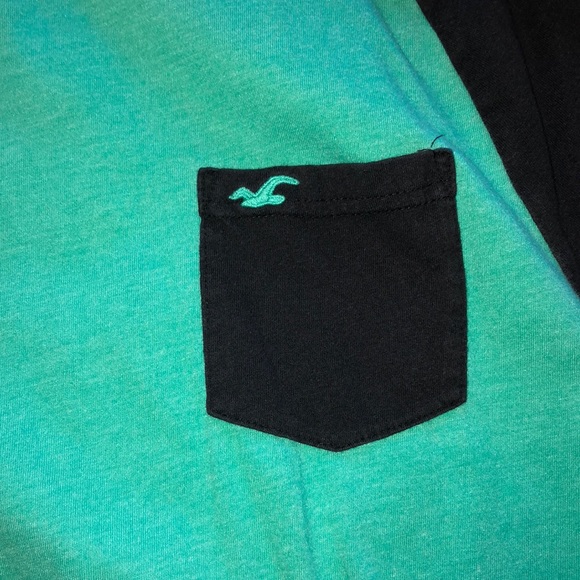 Hollister Baseball Tee - Picture 3 of 3